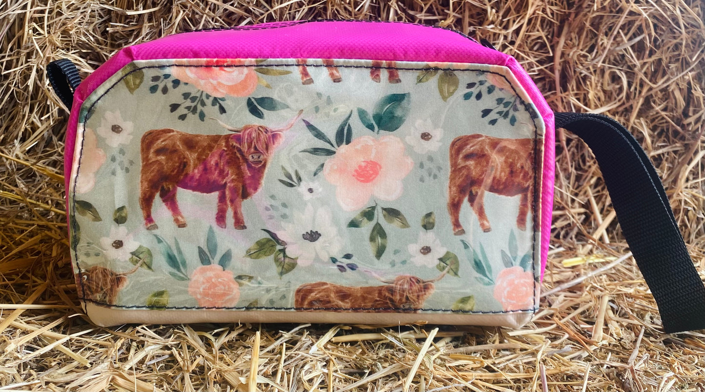 Highland cow Bag