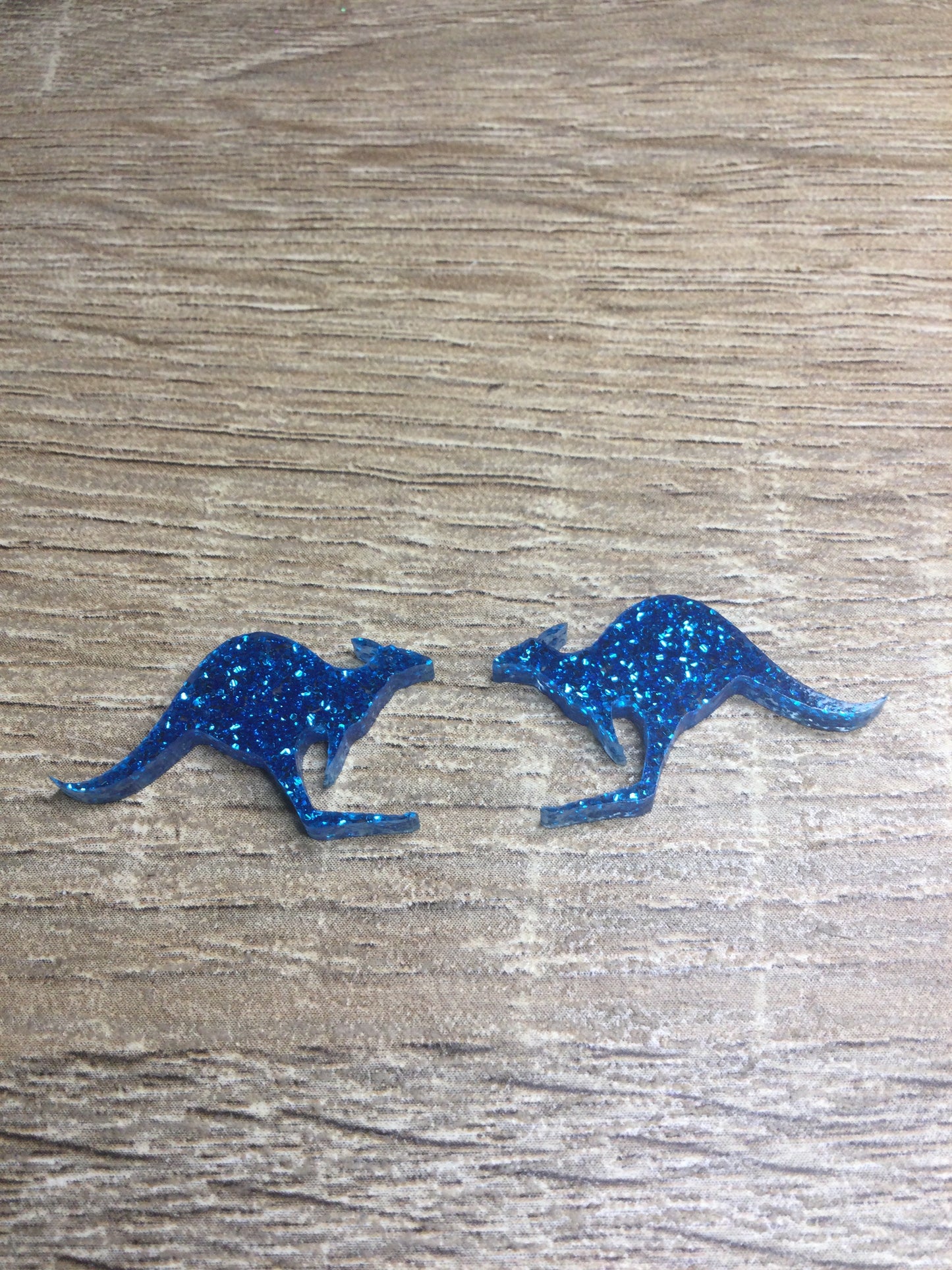 Kangaroo Studs