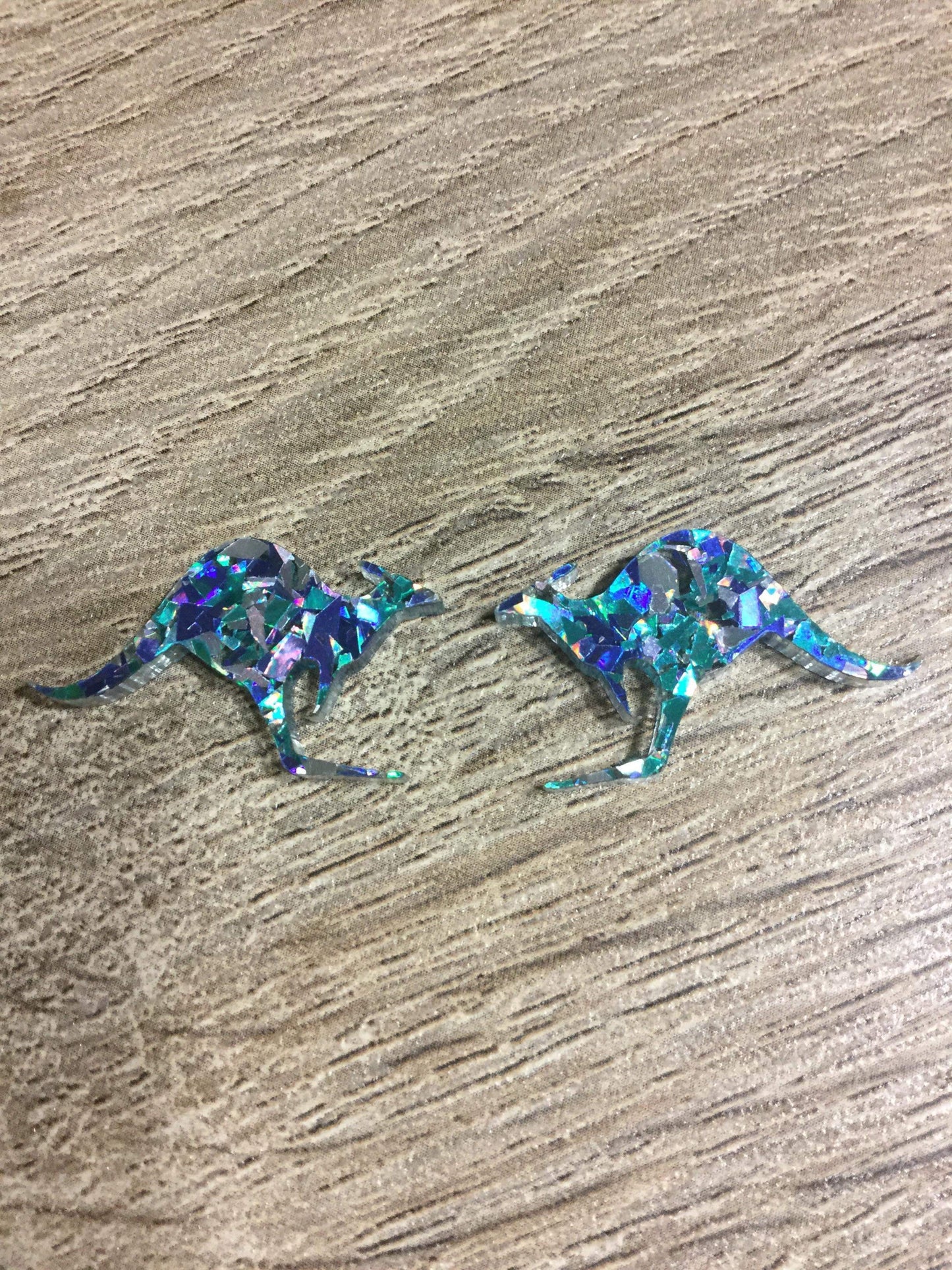 Kangaroo Studs