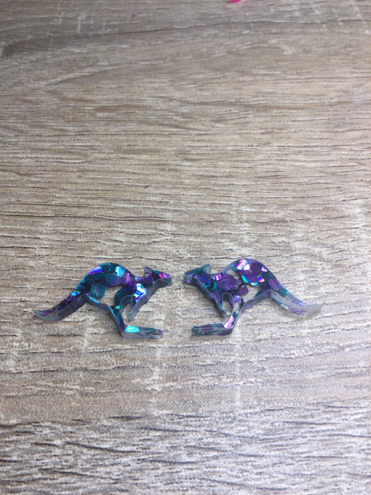 Kangaroo Studs