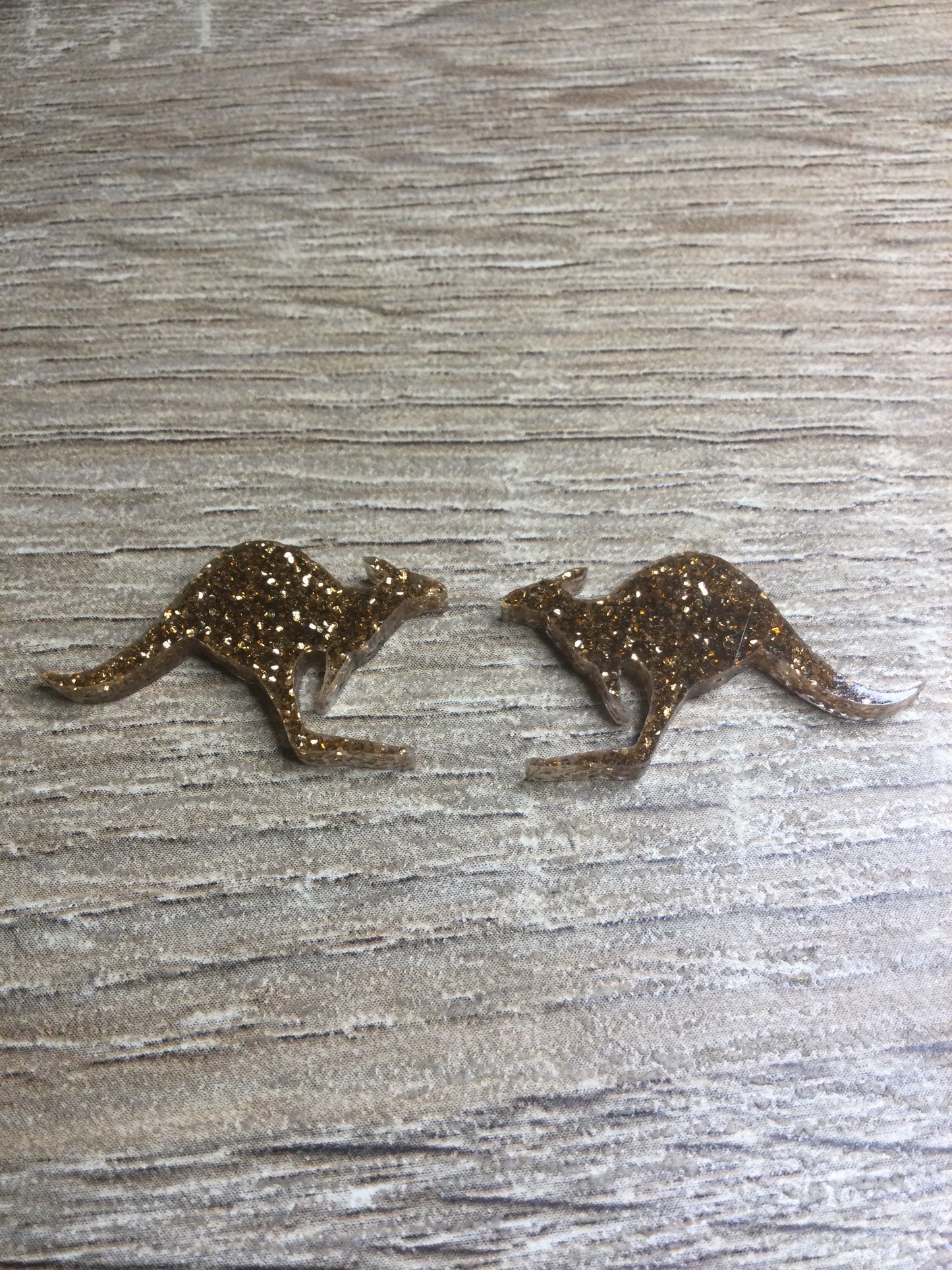 Kangaroo Studs