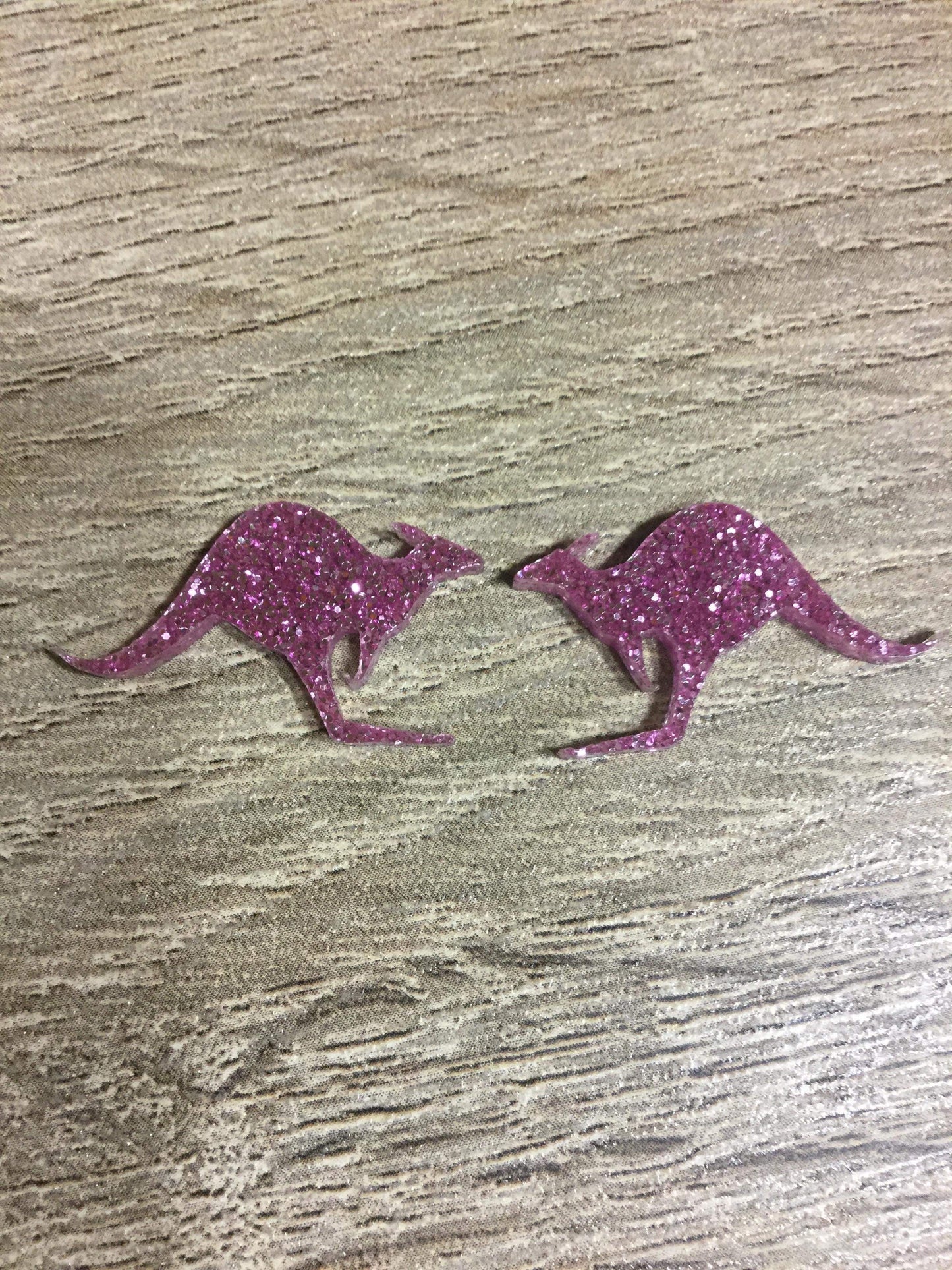 Kangaroo Studs