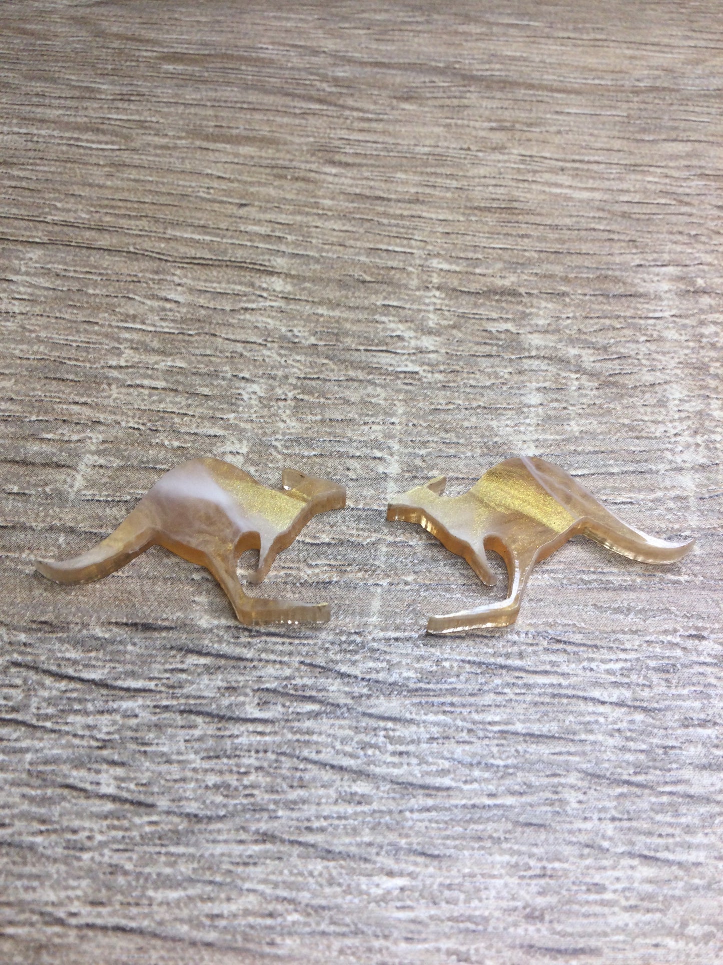 Kangaroo Studs