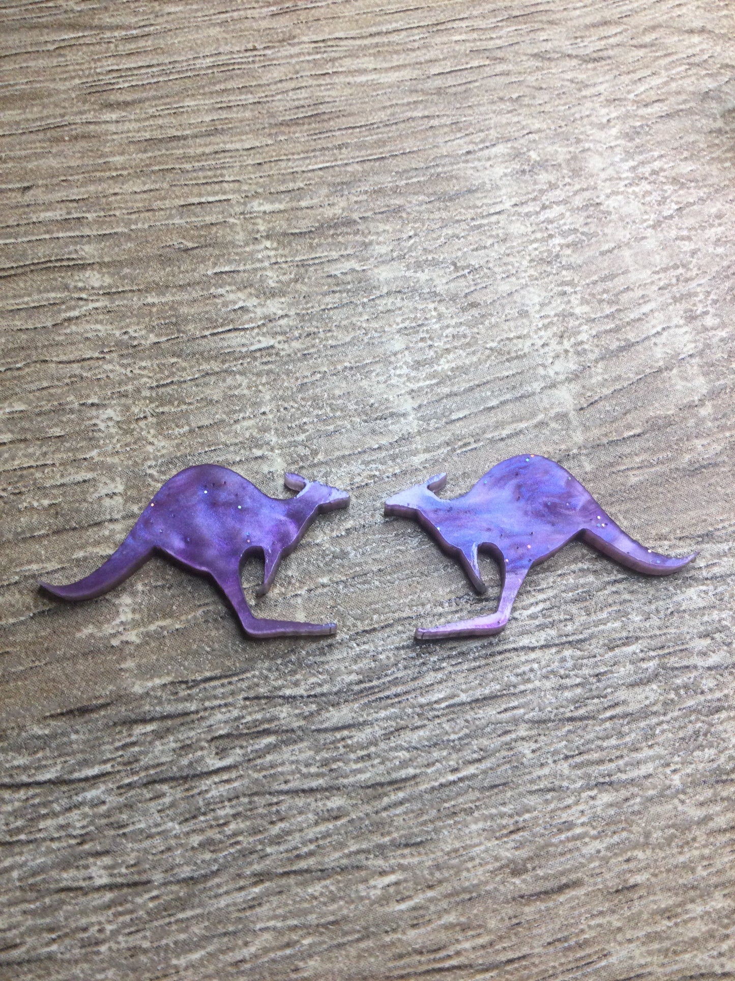 Kangaroo Studs